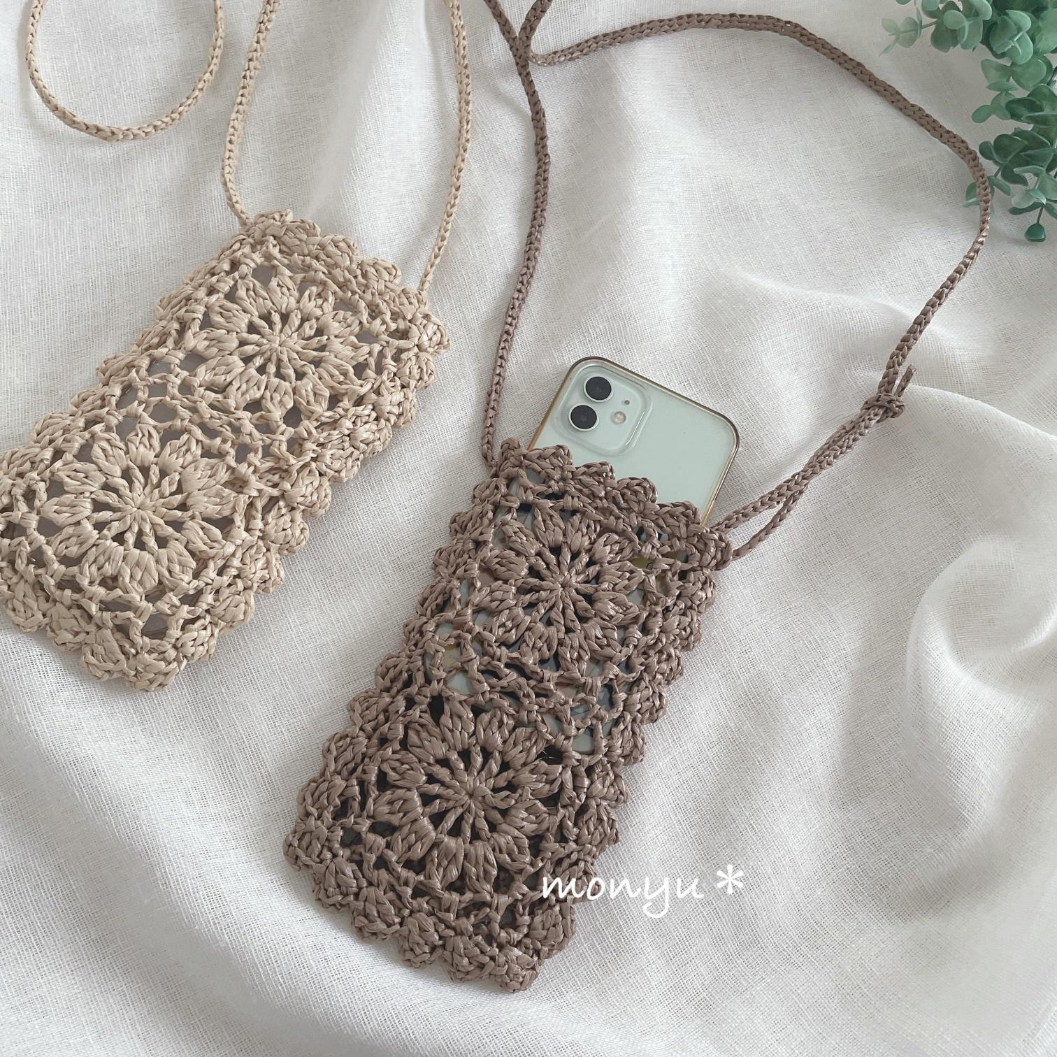 エコアンダリヤの花モチーフのスマホショルダー | 2枚目