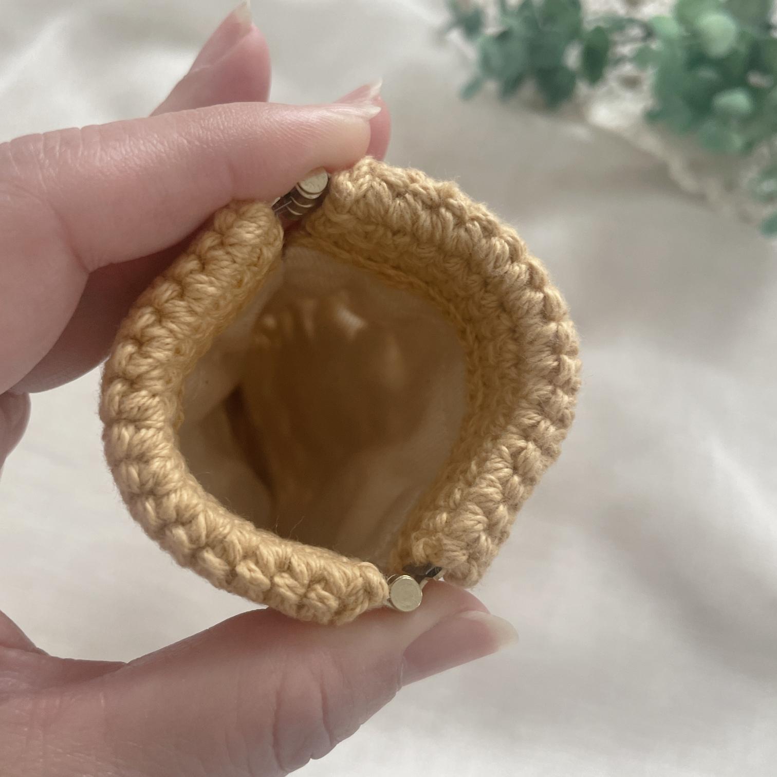 ぷっくり花モチーフのバネ口ポーチ　きいろ | 2枚目