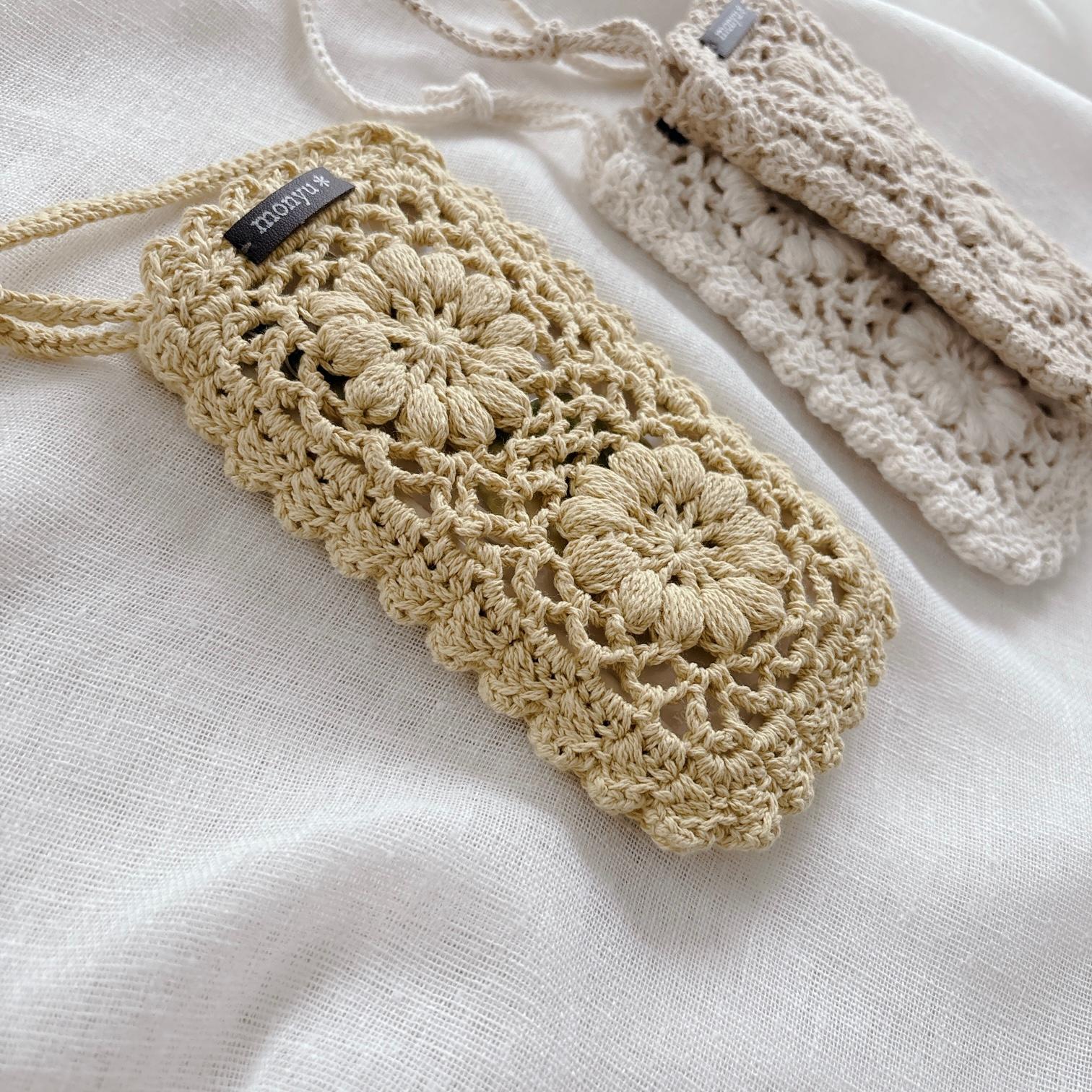 ぷっくり花とフリルのスマホショルダー　cotton | 3枚目