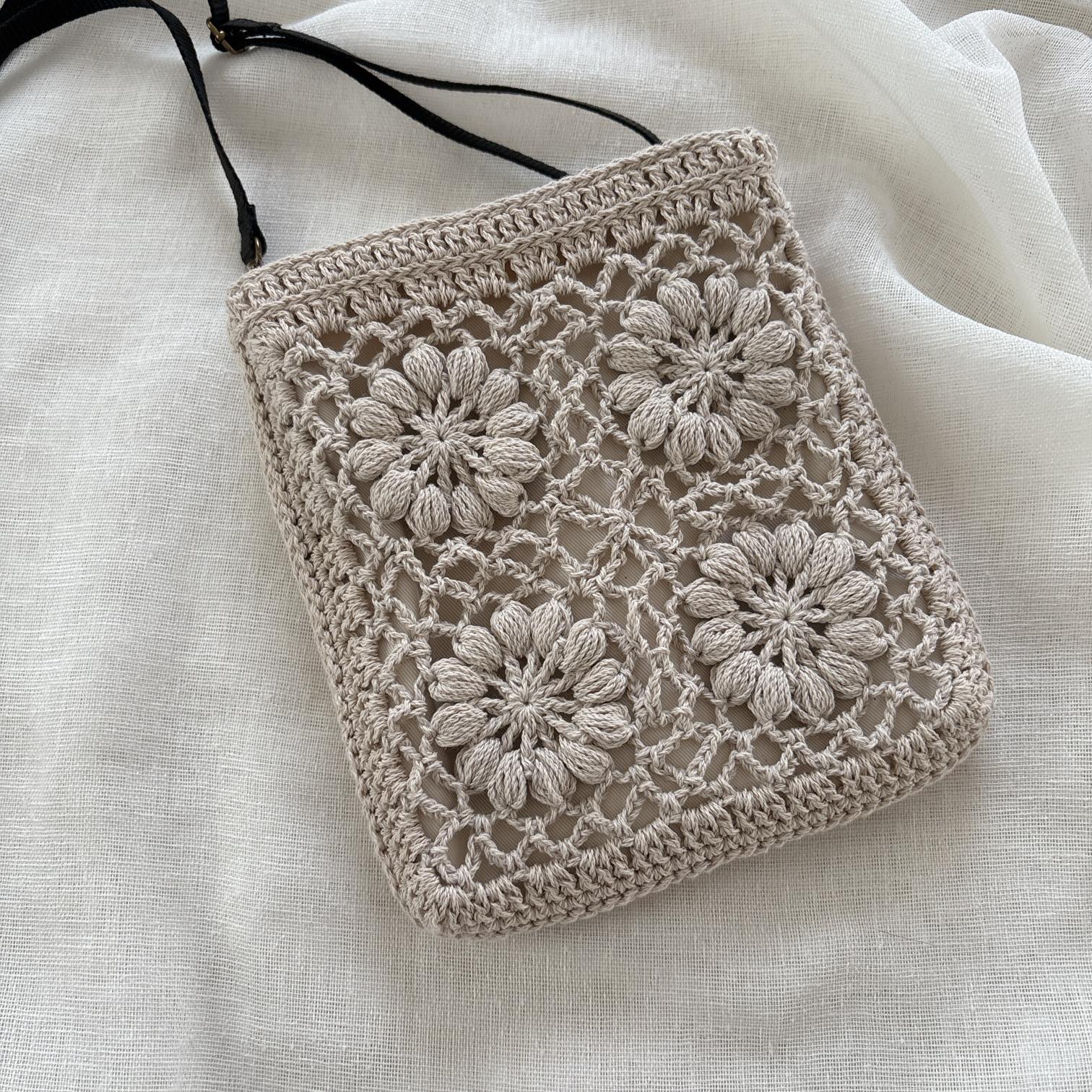 ぷっくり花モチーフのポシェット cotton ミルクコーヒー | 2枚目